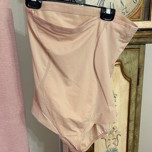 Maidenform Women's Shapewear in Nude